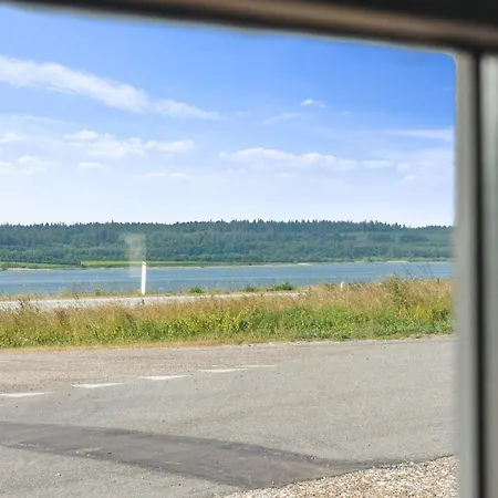16-person With View Over The Water And Wilderness Bath Semesterbostad Thisted