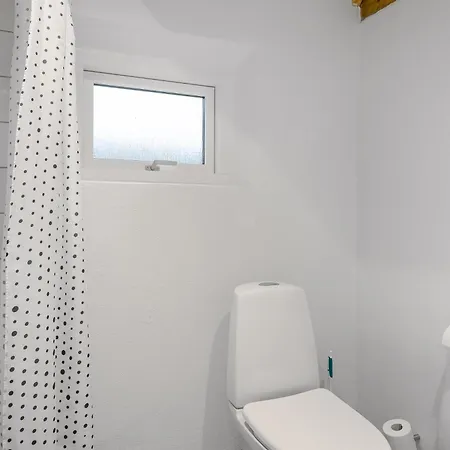 16-person With View Over The Water And Wilderness Bath Semesterbostad *