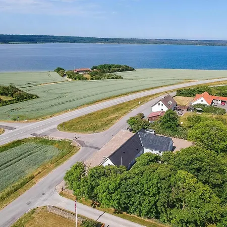 16-person With View Over The Water And Wilderness Bath Semesterbostad *